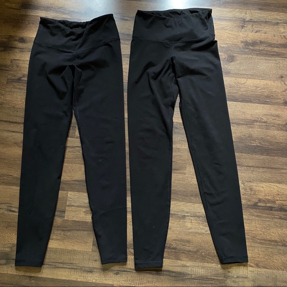 SOLD - Old Navy Active leggings GO DRY
